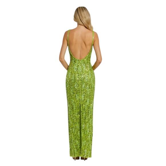 Mac Duggal NEW Size 4 10696 Apple Green Embellished Sleeveless Scoop Neck Gown